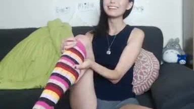 Cute Thai Teen Masturbate On Live Camshow