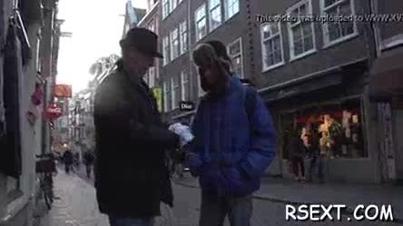 Slutty old chap gets it on in the amsterdam redlight district